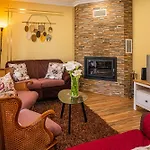 Dom wakacyjny Casa Da Rosarinho - Casa De Ferias Com Piscina - Arcos de Valdevez
