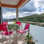 Dom wakacyjny Casa Da Rosarinho - Casa De Ferias Com Piscina - Arcos de Valdevez