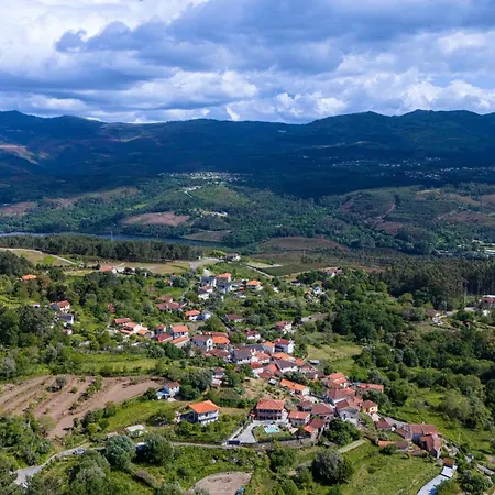 Casa Da Rosarinho - Casa De Ferias Com Piscina -