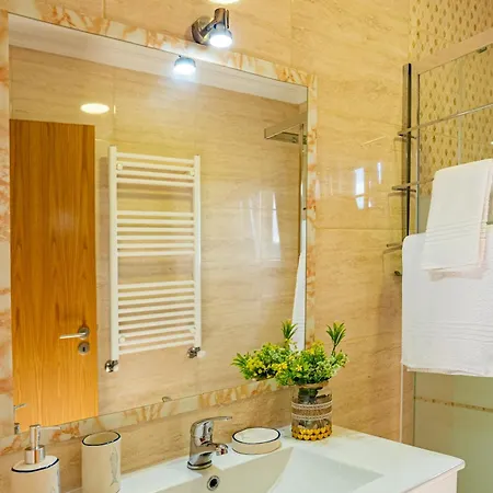 Casa Da Rosarinho - Casa De Ferias Com Piscina - Feriehus Arcos de Valdevez