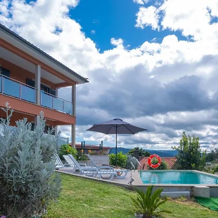 Casa Da Rosarinho - Casa De Ferias Com Piscina -