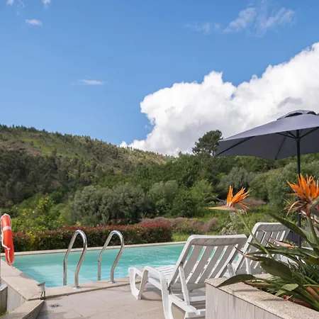 Dom wakacyjny Casa Da Rosarinho - Casa De Ferias Com Piscina - Arcos de Valdevez