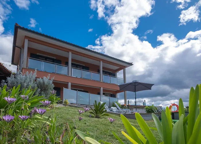 펜션 Casa Da Rosarinho - Casa De Ferias Com Piscina -