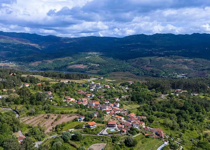 Casa Da Rosarinho - Casa De Ferias Com Piscina -