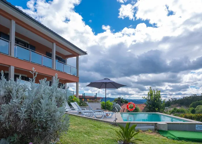 Casa Da Rosarinho - Casa De Ferias Com Piscina -